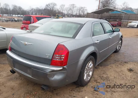 2006 Chrysler 300C from USA, damaged, VIN 2C3KA63H96H496998